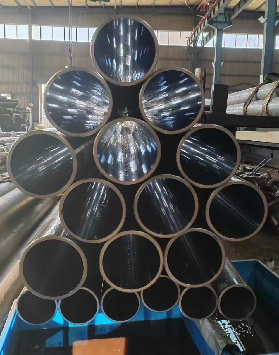 本周，不銹鋼液壓油缸管期貨回升受挫